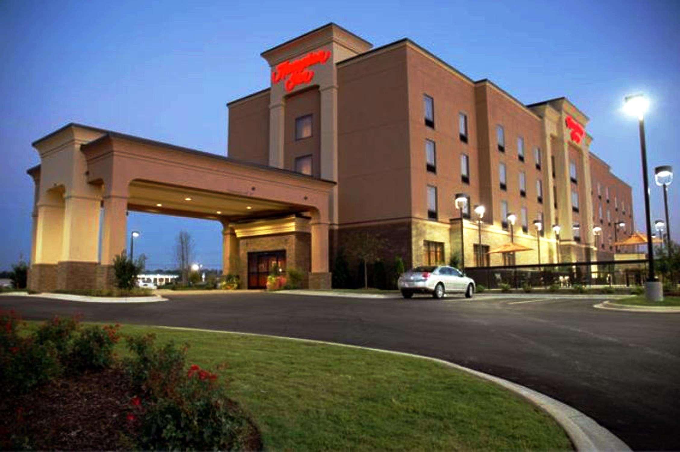Hampton Inn Calera Экстерьер фото