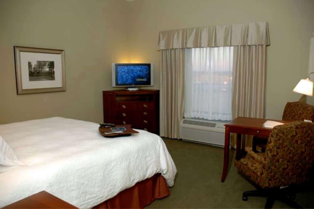 Hampton Inn Calera Экстерьер фото